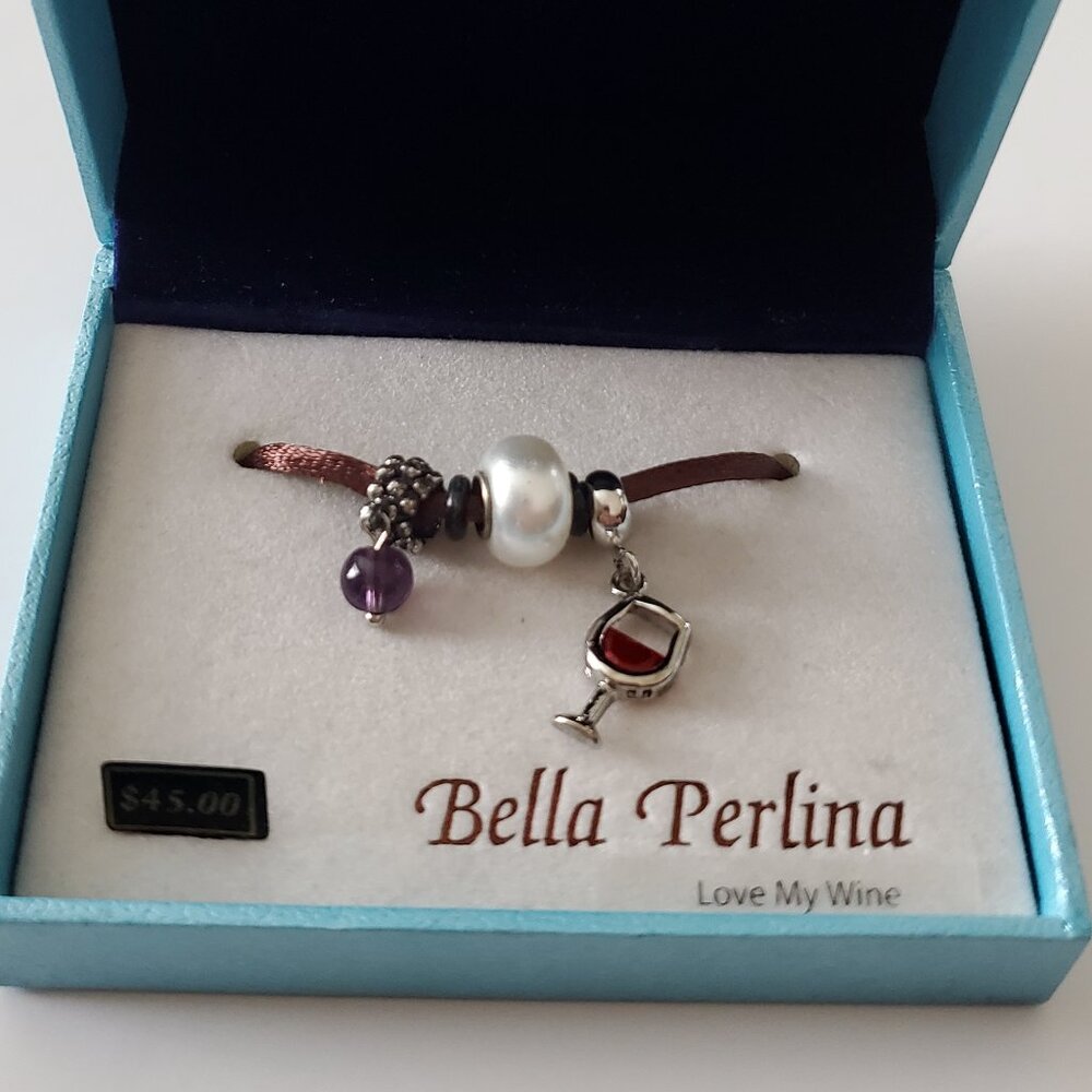 NIB BELLA PERLINA 'Love My Wine' Strung Bead Bracelet Charms 3pcs Merlot Glass